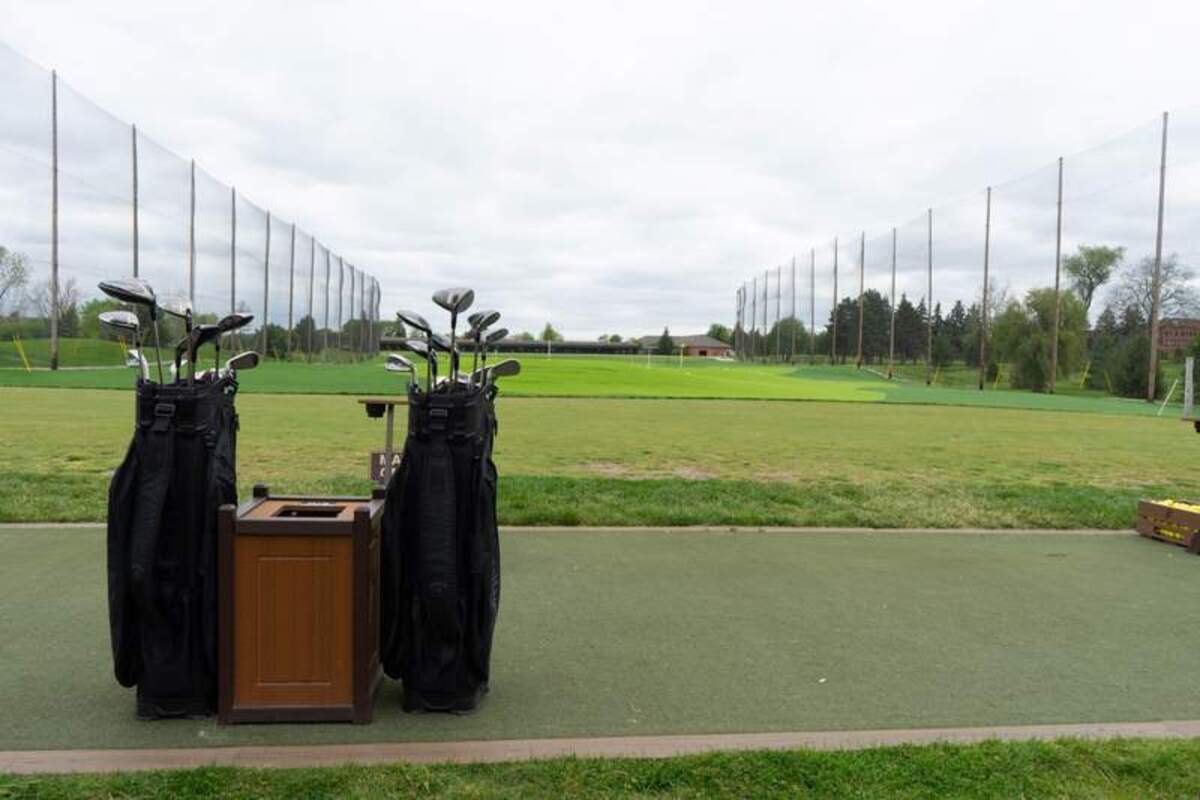  Spend the morning practicing your swing at the resort’s driving range before lunch. Photo credit: Mary Beth Skylis 