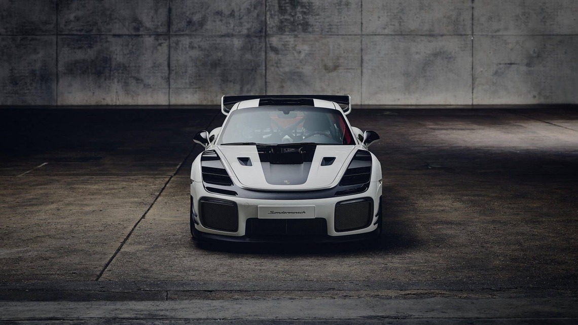 Porsche's Flachbau Trademark Hinted at A Comeback But, It Was for a Single 911 GT2 RS 