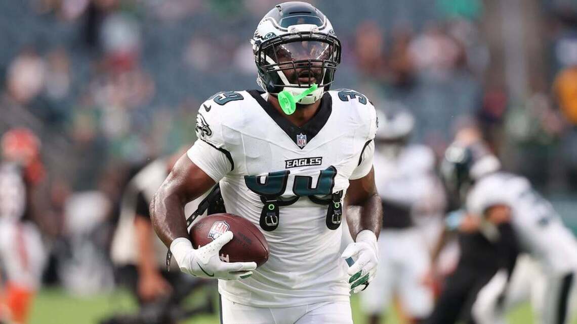 Report: Eagles to elevate RB Dameon Pierce to 53-man roster 