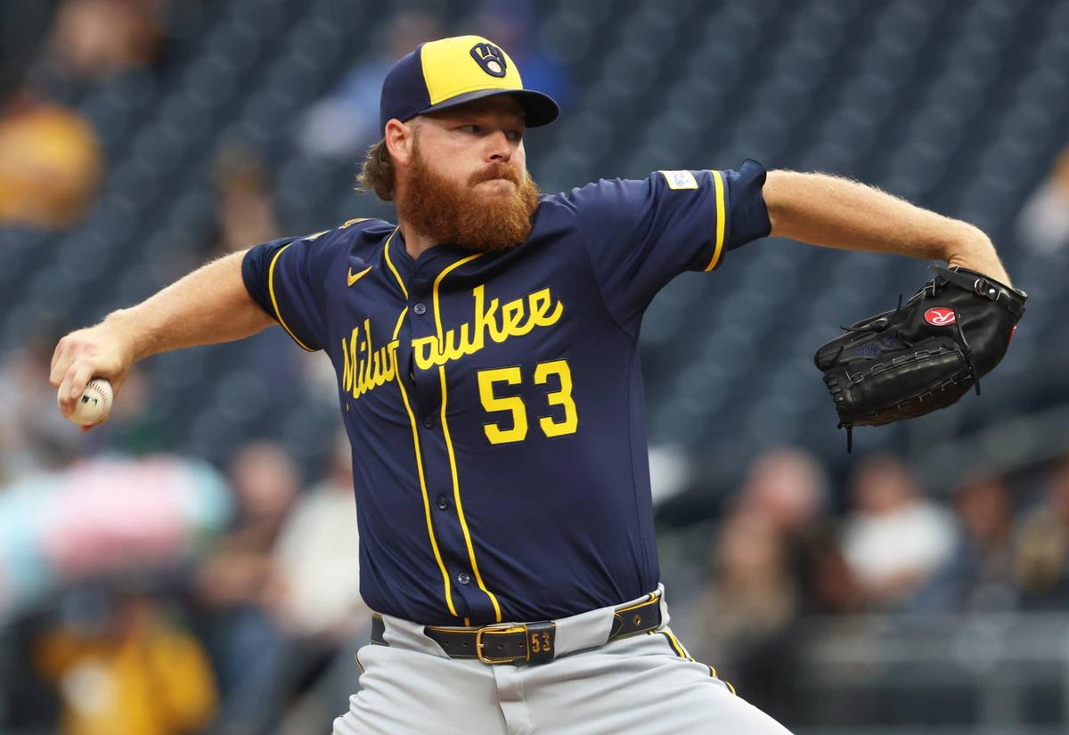  Milwaukee Brewers starting pitcher Brandon Woodruff (53) © Charles LeClaire-Imagn Images