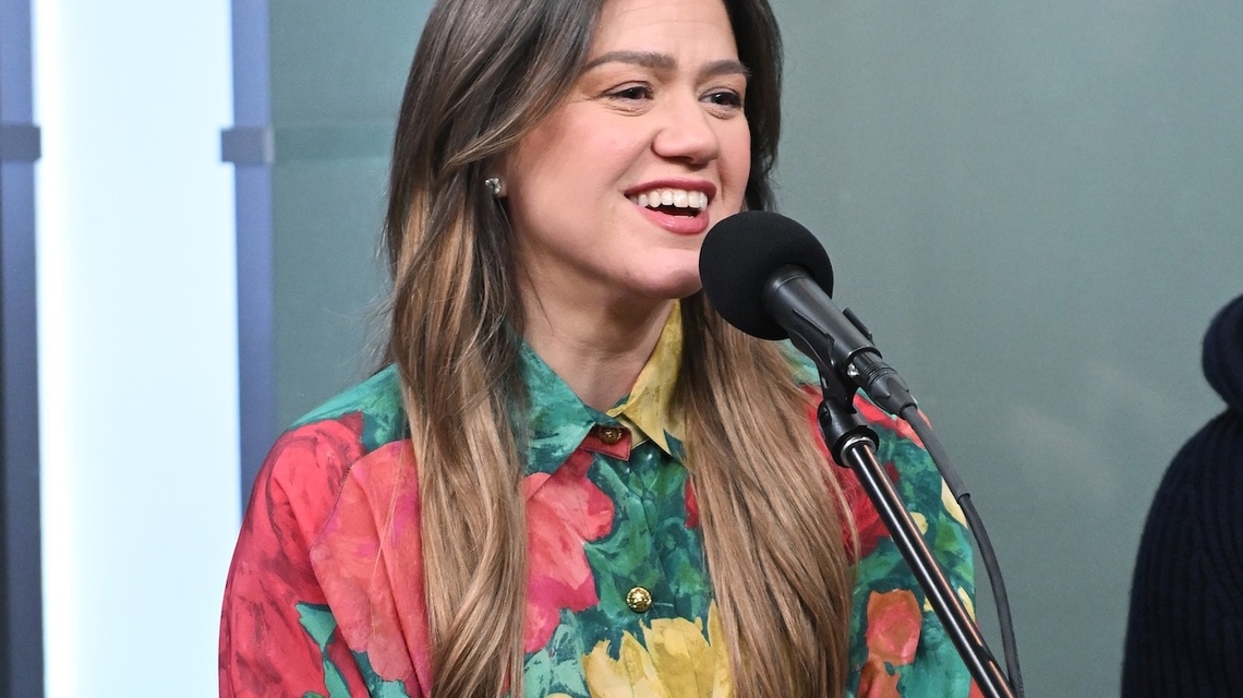What Is Going On With Kelly Clarkson and the Brooklyn Store? Feud Explained 