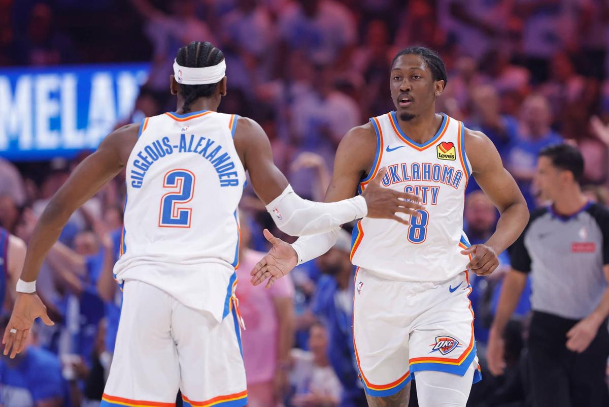  Oklahoma City Thunder forward Jalen Williams (8) and guard Shai Gilgeous-Alexander (2) Alonzo Adams-Imagn Images