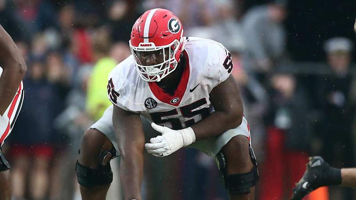  Nov 9, 2024; Oxford, Mississippi, USA; Georgia Bulldogs offensive lineman Jared Wilson (55) prepares to snap the ball during the first half against the Mississippi Rebels at Vaught-Hemingway Stadium. Mandatory Credit: Petre Thomas-Imagn Images | Petre Thomas-Imagn Images 