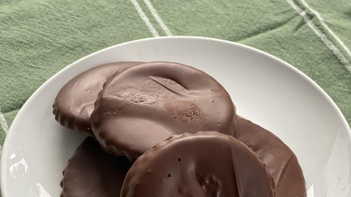 I Made Copycat Thin Mints and They Were Surprisingly Delicious 