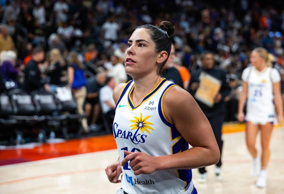 Sep 9, 2025; Phoenix, Arizona, USA; Los Angeles Sparks guard Kelsey Plum (10) against the Phoenix Mercury during a WNBA game at PHX Arena. Mandatory Credit: Mark J. Rebilas-Imagn Images 