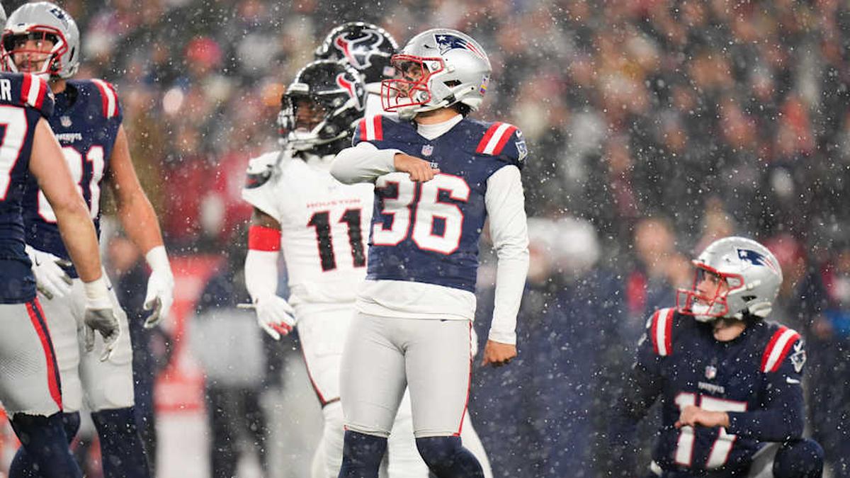  Jan 18, 2026; Foxborough, MA, USA; New England Patriots kicker Andy Borregales (36) kicks a field goal in the fourth quarter against the Houston Texans in an AFC Divisional Round game at Gillette Stadium. Mandatory Credit: David Butler II-Imagn Images | David Butler II-Imagn Images 