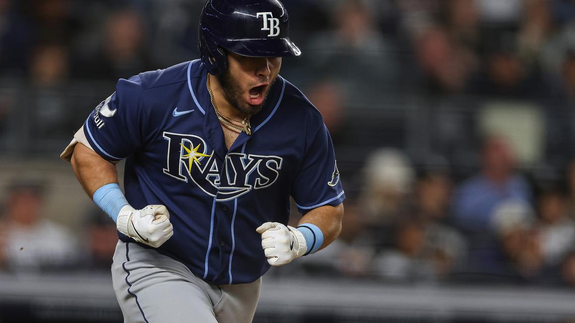 MLB-best Rays rally late to beat Yankees, 4-2