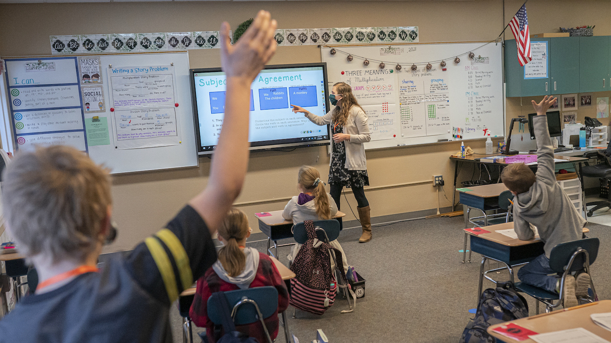 S.C. Lawmakers are weighing a bill that would require teachers to follow a strict approach in helping students achieve proficiency in reading. (Photo by Nathan Howard/Getty Images)