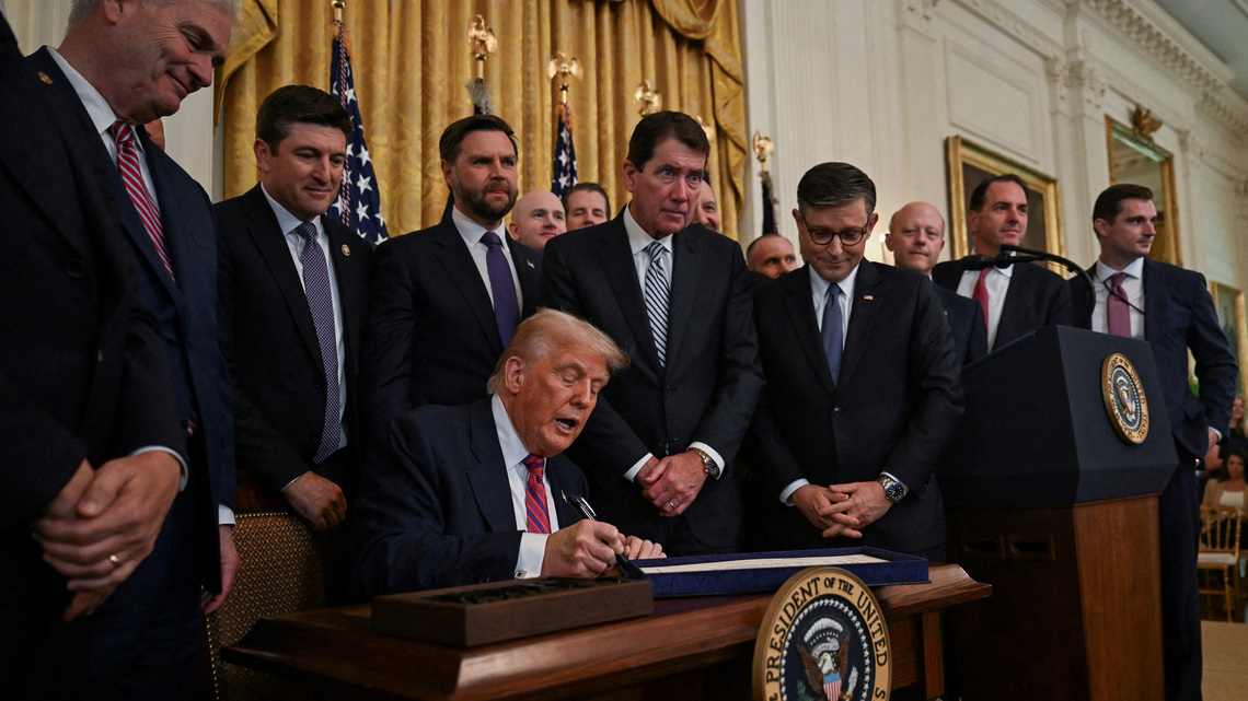 Trump could net big tax windfall in crypto bill divestiture plan, Bloomberg News reports 