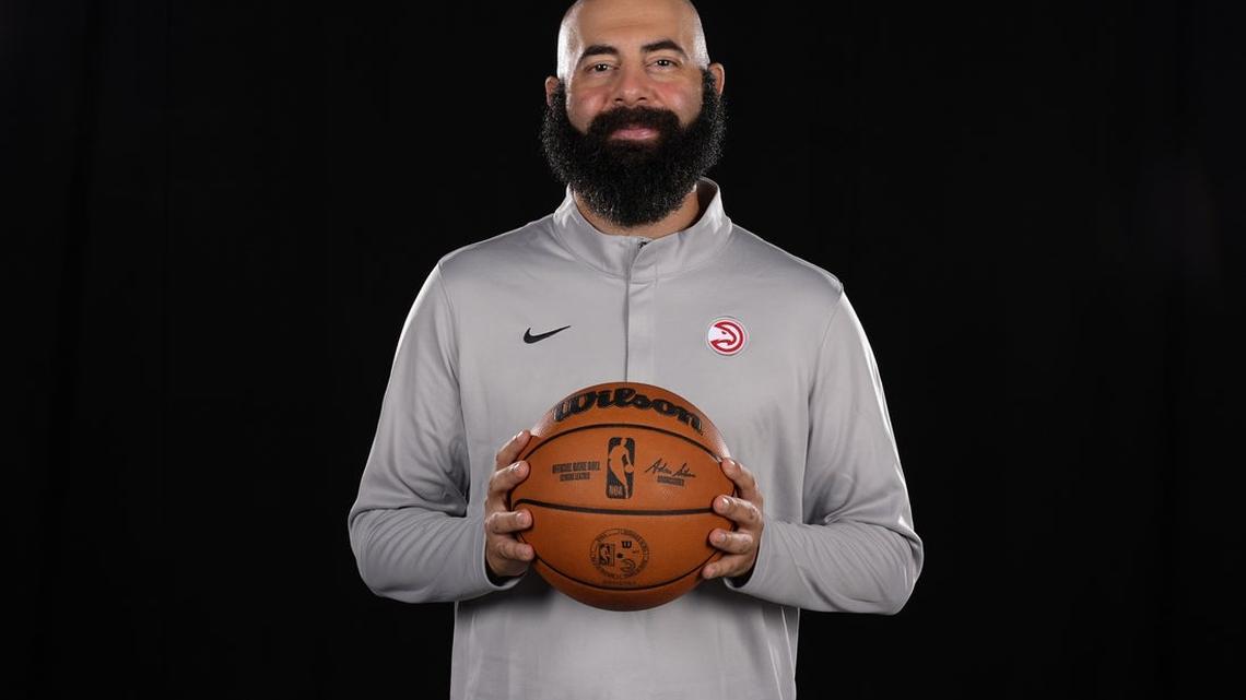 Hawks promote Onsi Saleh to president of basketball ops 