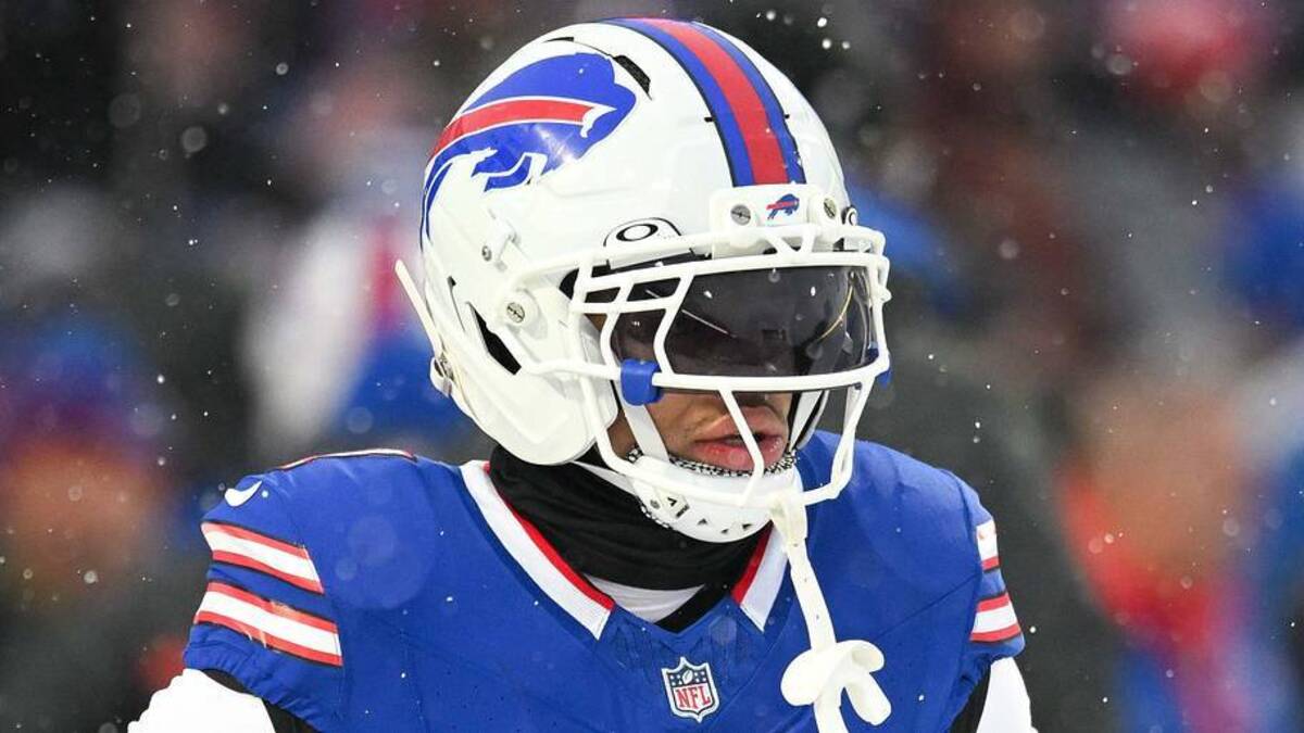  Dec 7, 2025; Orchard Park, New York, USA; Buffalo Bills cornerback Taron Johnson (7) warms up before a game against the Cincinnati Bengals at Highmark Stadium. Mandatory Credit: Mark Konezny-Imagn Images | Mark Konezny-Imagn Images 