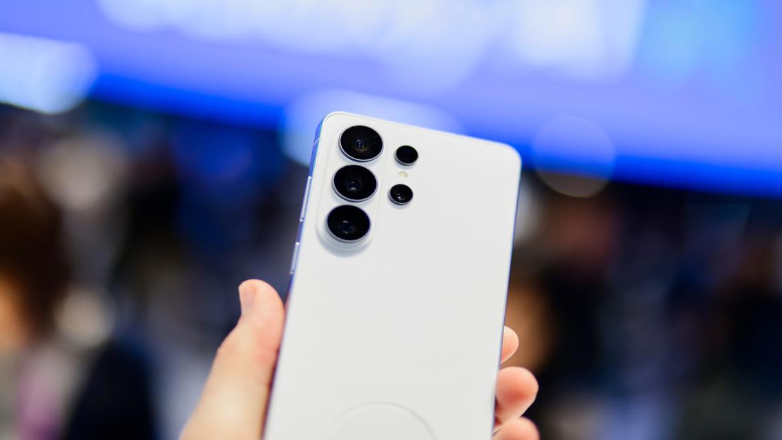 The Galaxy S26 just got a feature iPhone users will recognize 