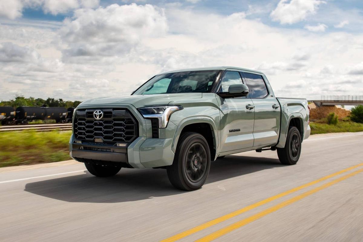  2026 Toyota Tundra SR5 Toyota