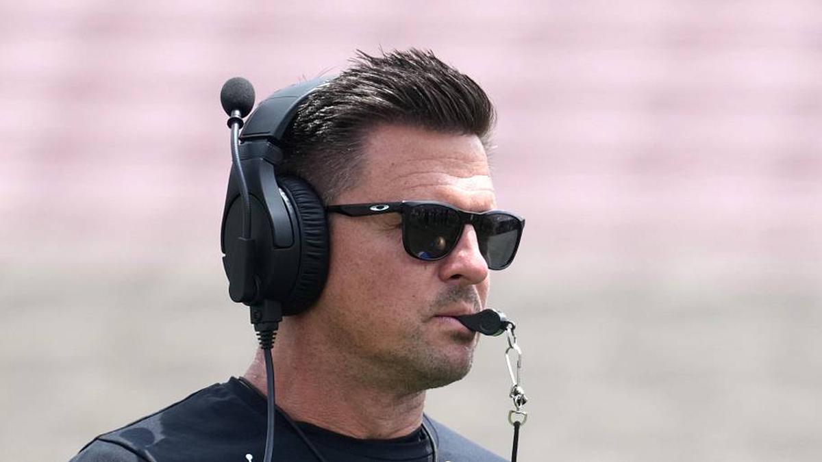 May 2, 2026; Pasadena, CA, USA; UCLA Bruins coach Bob Chesney reacts during the spring game at Rose Bowl. Mandatory Credit: Kirby Lee-Imagn Images | Kirby Lee-Imagn Images 