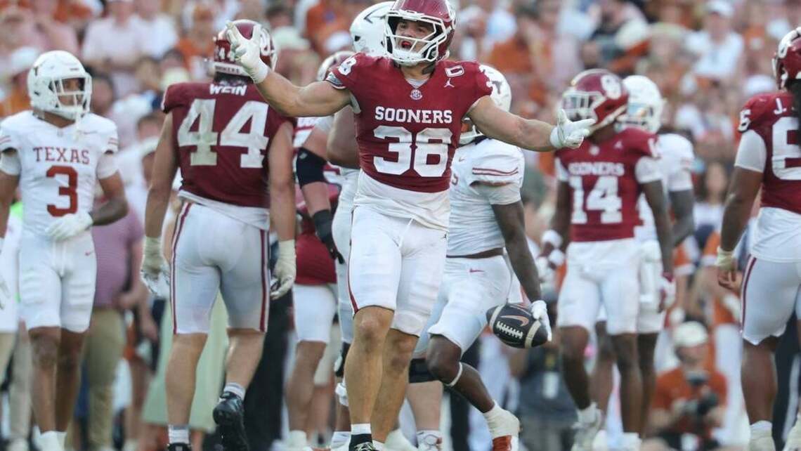Oklahoma stuns No. 1 Texas with walk-off field goal