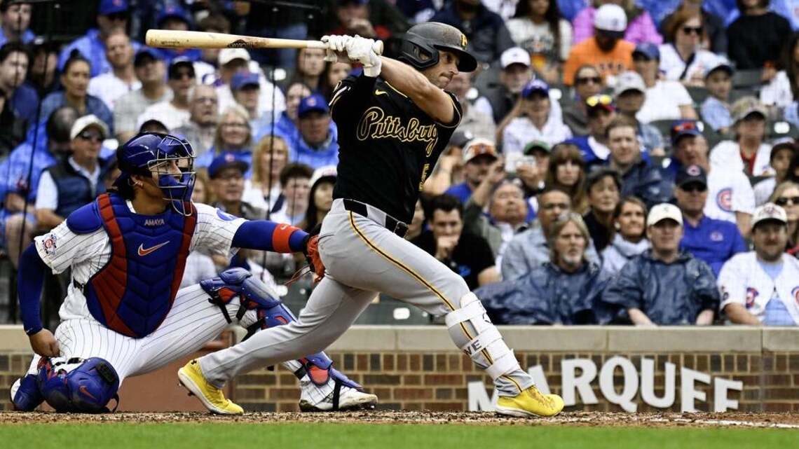 Brandon Lowe's pinch-hit heroics help Pirates evade sweep by Cubs