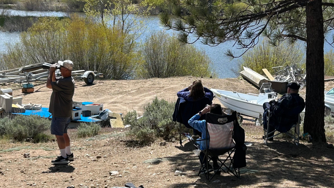 Petition seeks to halt Big Bear fireworks over eaglets 
