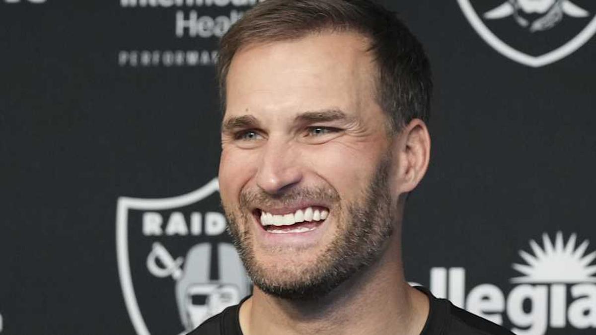  Apr 8, 2026; Las Vegas, NV, USA; Las Vegas Raiders quarterback Kirk Cousins speaks at a press conference at Intermountain Health Performance Center. Mandatory Credit: Candice Ward-Imagn Images | Candice Ward-Imagn Images 