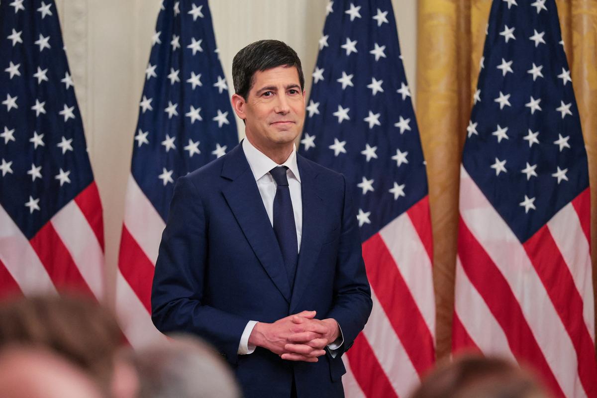 Incoming Federal Reserve Chair Kevin Warsh stands in the East Room during his swearing-in ceremony, at the White House in Washington, D.C., U.S., May 22, 2026. REUTERS/Jonathan Ernst
