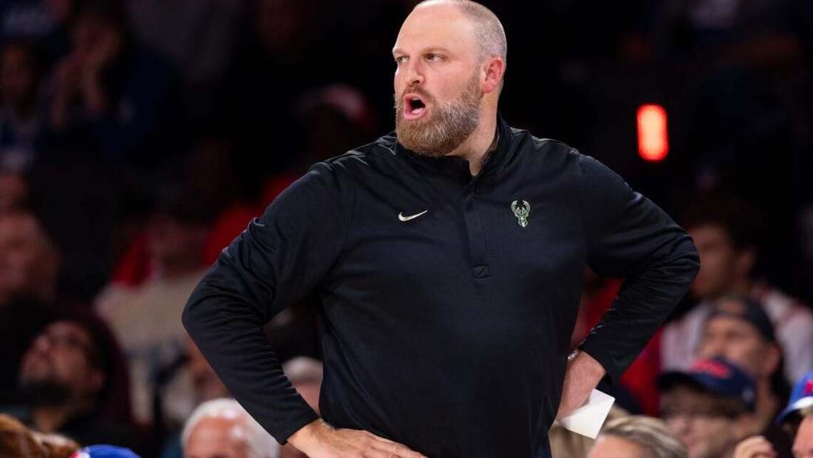 Winless Bucks aren't panicking ahead of matchup with Pacers 