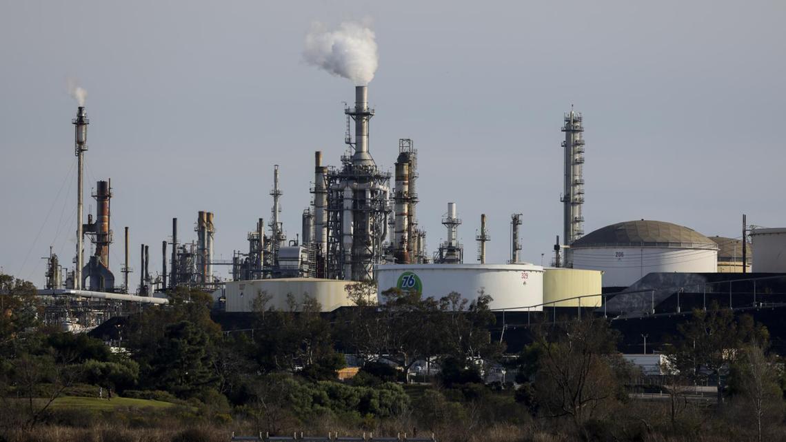 Phillips 66 sees nearly $1 billion in losses as oil prices surge 