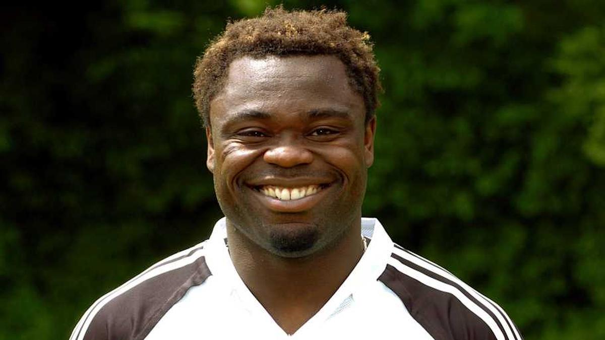  Gerald Asamoah is a Schalke favorite. | IMAGO/Sven Simon 