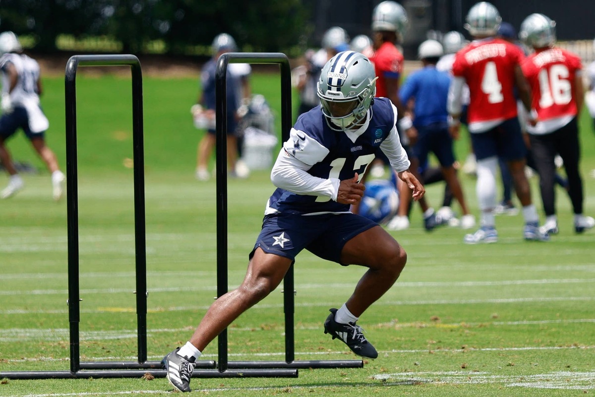  Jun 16, 2026; Dallas, TX, USA; Dallas Cowboys safety Caleb Downs (13) goes through a drill during practice at the Ford Center at the Star Training Facility in Frisco, Texas. Mandatory Credit: Chris Jones-Imagn Images