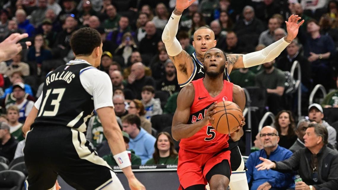 Immanuel Quickley (32 points) powers Raptors past Bucks 