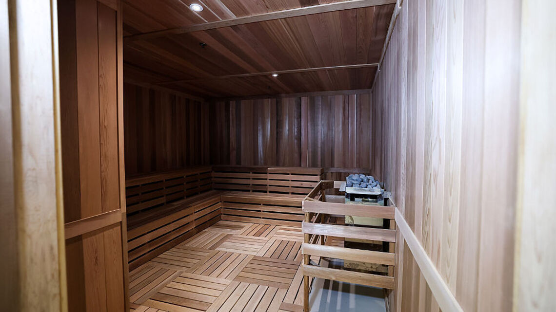 What the Science Says About Sauna Longevity Benefits and Lifespan 