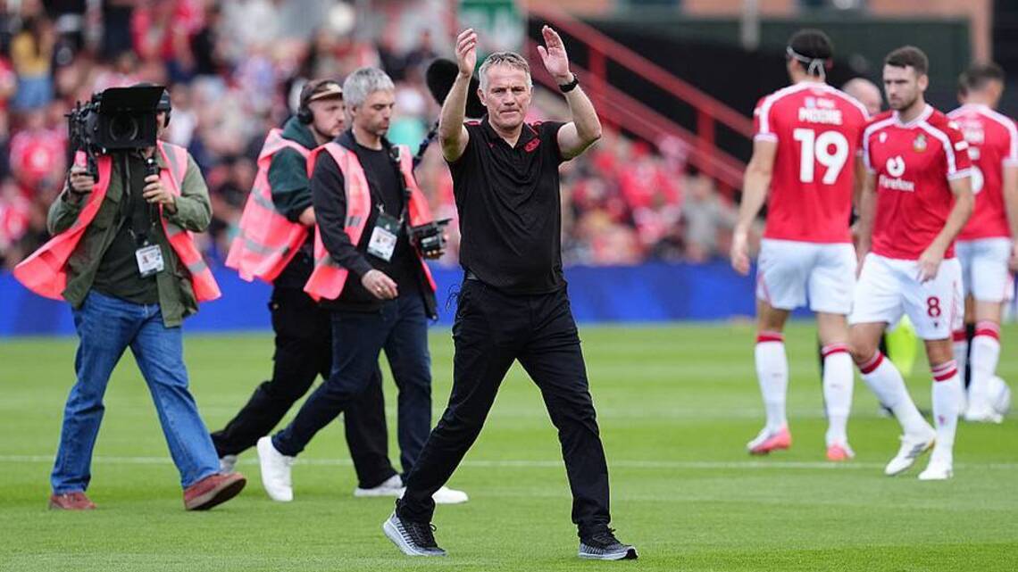 Phil Parkinson Sends Wrexham Transfer Warning After ‘Great Chat' With Ryan Reynolds, Rob Mac