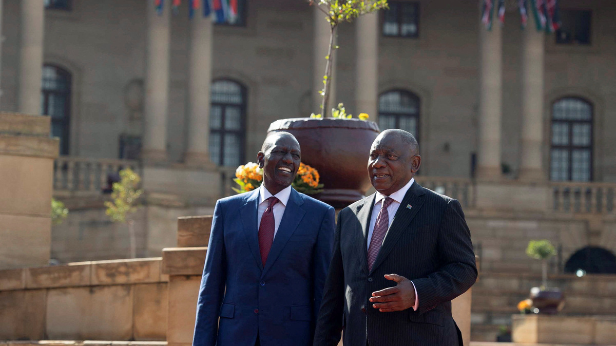 Kenyan President William Ruto and South African President Cyril Ramaphosa speak during the official welcome ceremony for Ruto's state visit, aimed at deepening economic, political, and strategic ties, at the Union Buildings in Pretoria, South Africa, June 4, 2026.  REUTERS/Alet Pretorius