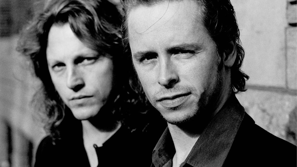 1994 Pop-Rock Song Hit No. 1-and Became an Iconic TV Sitcom Theme 