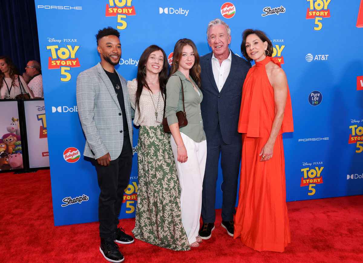 Cast member Tim Allen, his wife Jane Hajduk, and his daughters Katherine Allen and Elizabeth Allen Dick attend a premiere for the film Toy Story 5 in Los Angeles, California, U.S., June 9, 2026. REUTERS/Mario Anzuoni