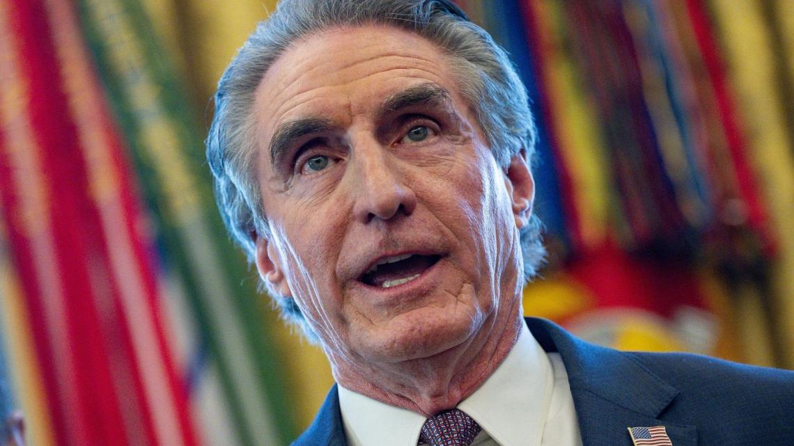 Venezuela signs new contracts to supply oil to United States 