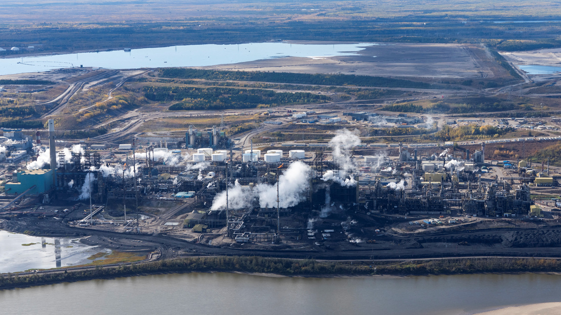 Analysis-Carney's pipeline push is unlikely to bring back Canada's oil jobs boom 