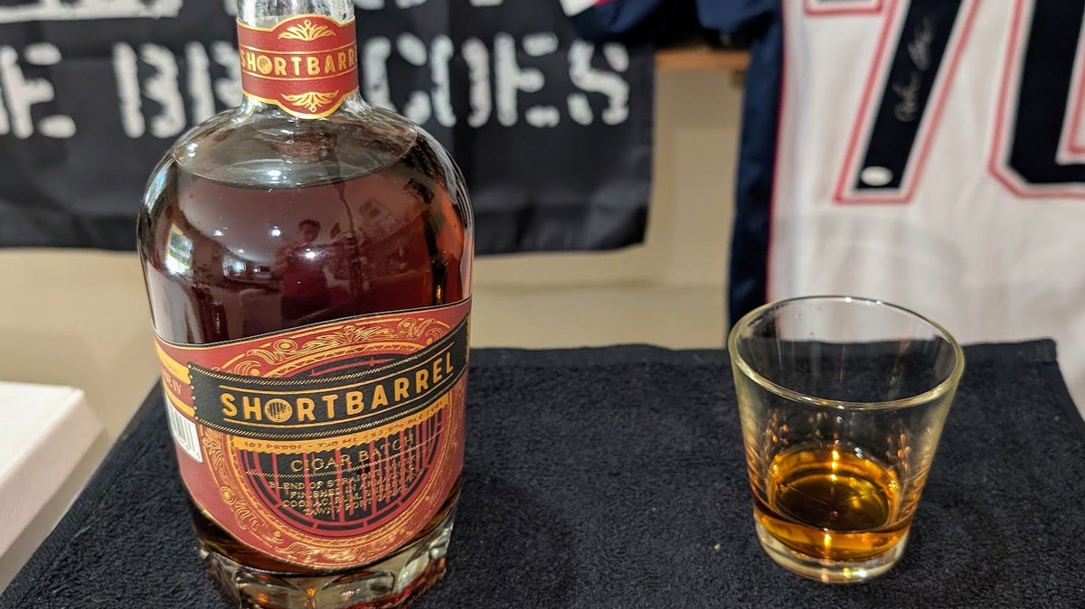 Shortbarrel Cigar Batch review: A hard candy swirl of bold flavors ...