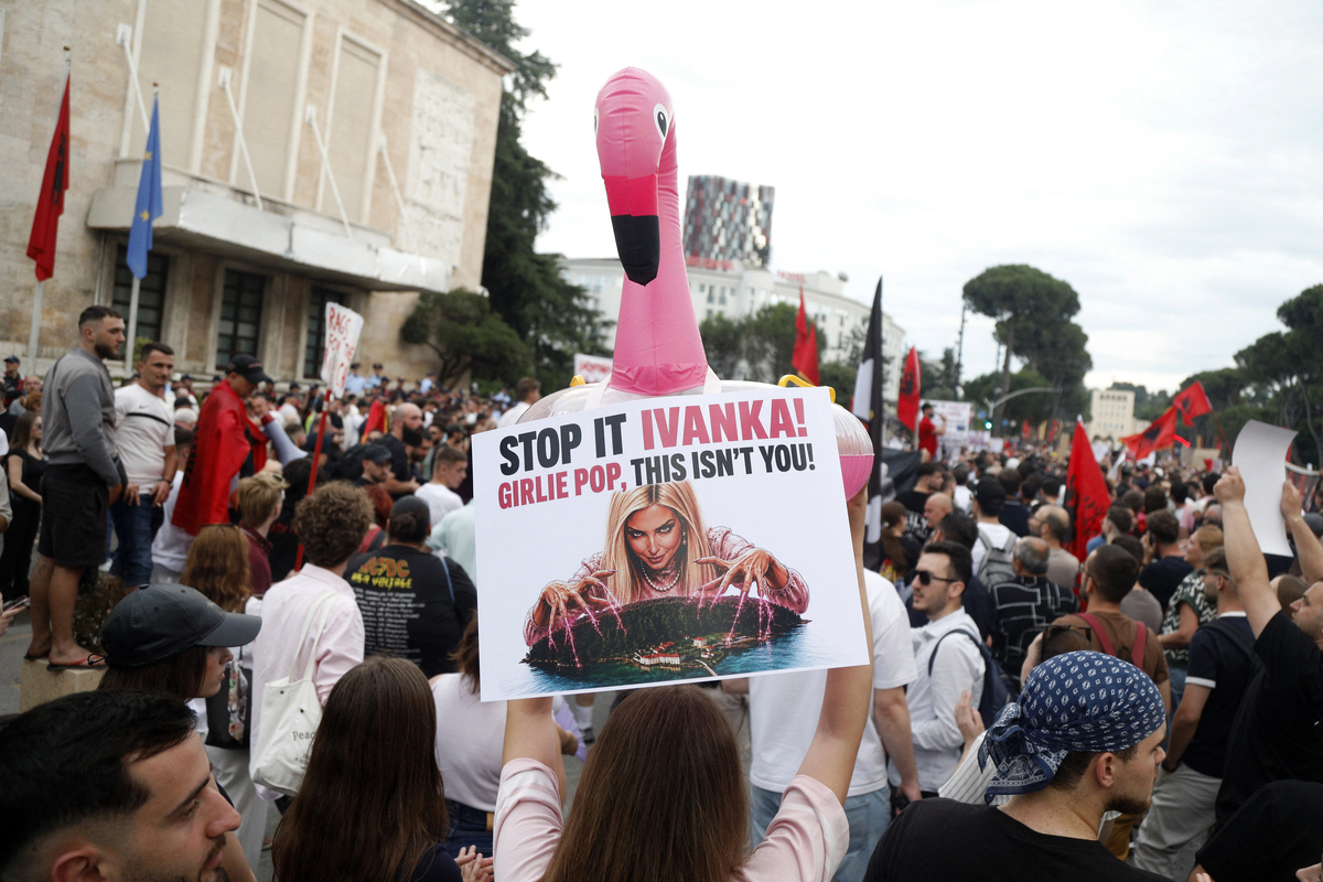  Protestors take part in a demonstration in front of the prime minister’s office, against the construction of a luxury resort near a protected natural area, in Tirana on June 3, 2026. Citizens demonstrate for the fourth day to demand transparency around a tourist complex project allegedly linked to US President’s son-in-law. (Photo by AFP via Getty Images) 