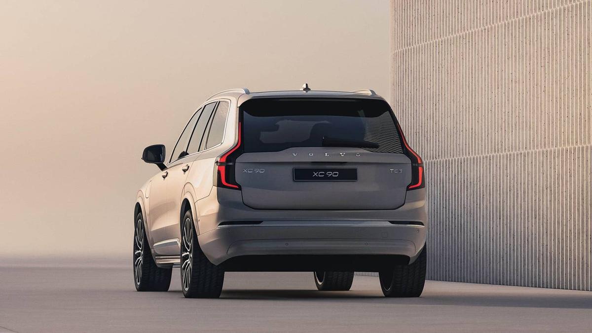  2025 Volvo XC90 Volvo