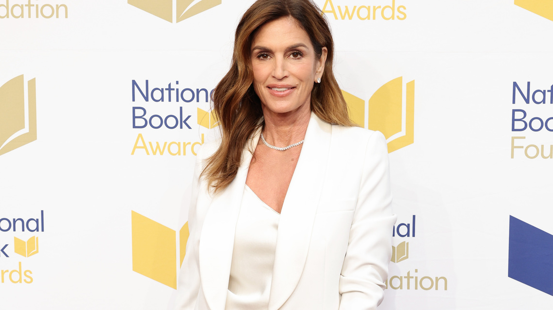 Cindy Crawford's Black Swimsuit Is Mega Flattering on Women Over 50 