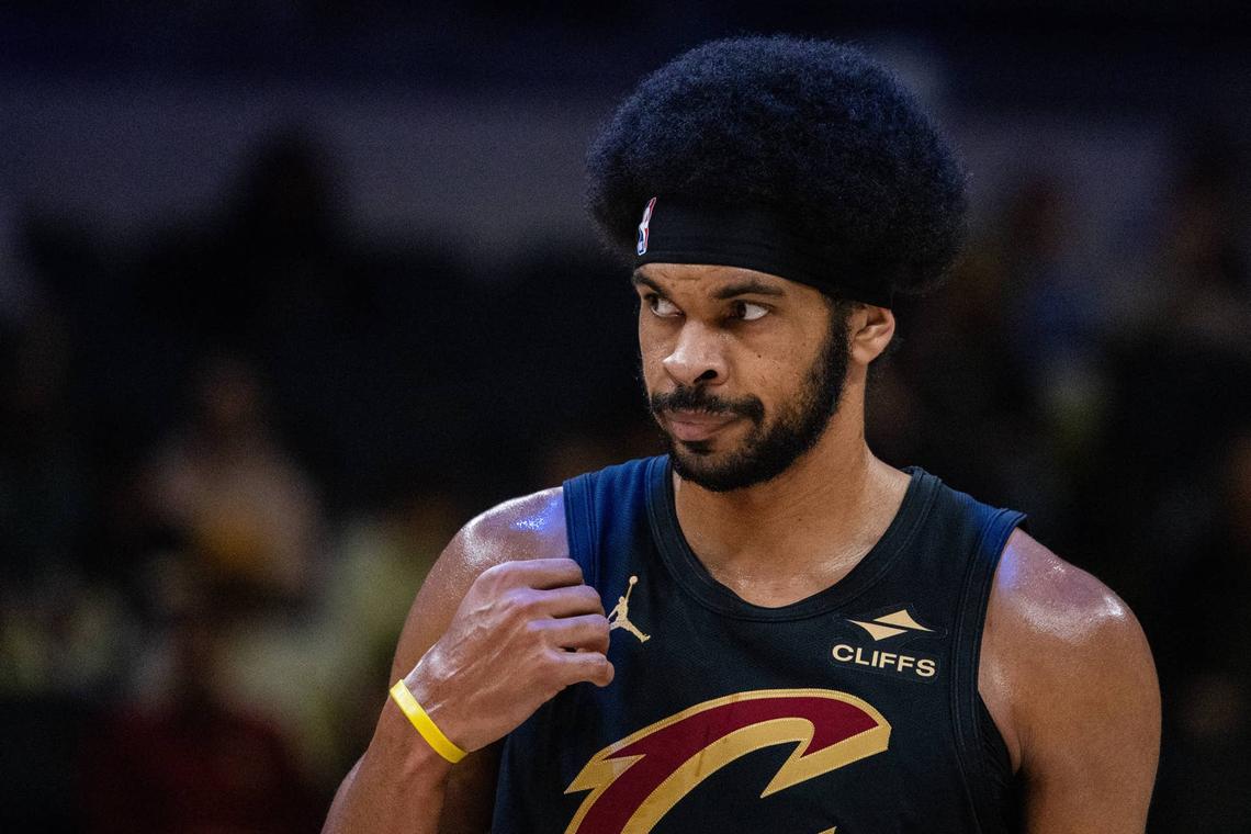  Jarrett Allen trade speculation highlights potential rebounding and defensive stat gains in expanded roles elsewhere. © Trevor Ruszkowski-Imagn Images