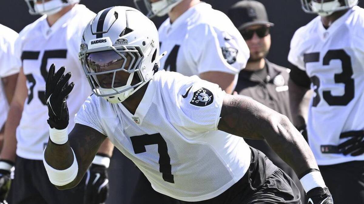 May 20, 2026; Henderson, NV, USA; Las Vegas Raiders linebacker Quay Walker (7) practices during organized team activities at Intermountain Health Performance Center. Mandatory Credit: Candice Ward-Imagn Images | Candice Ward-Imagn Images 