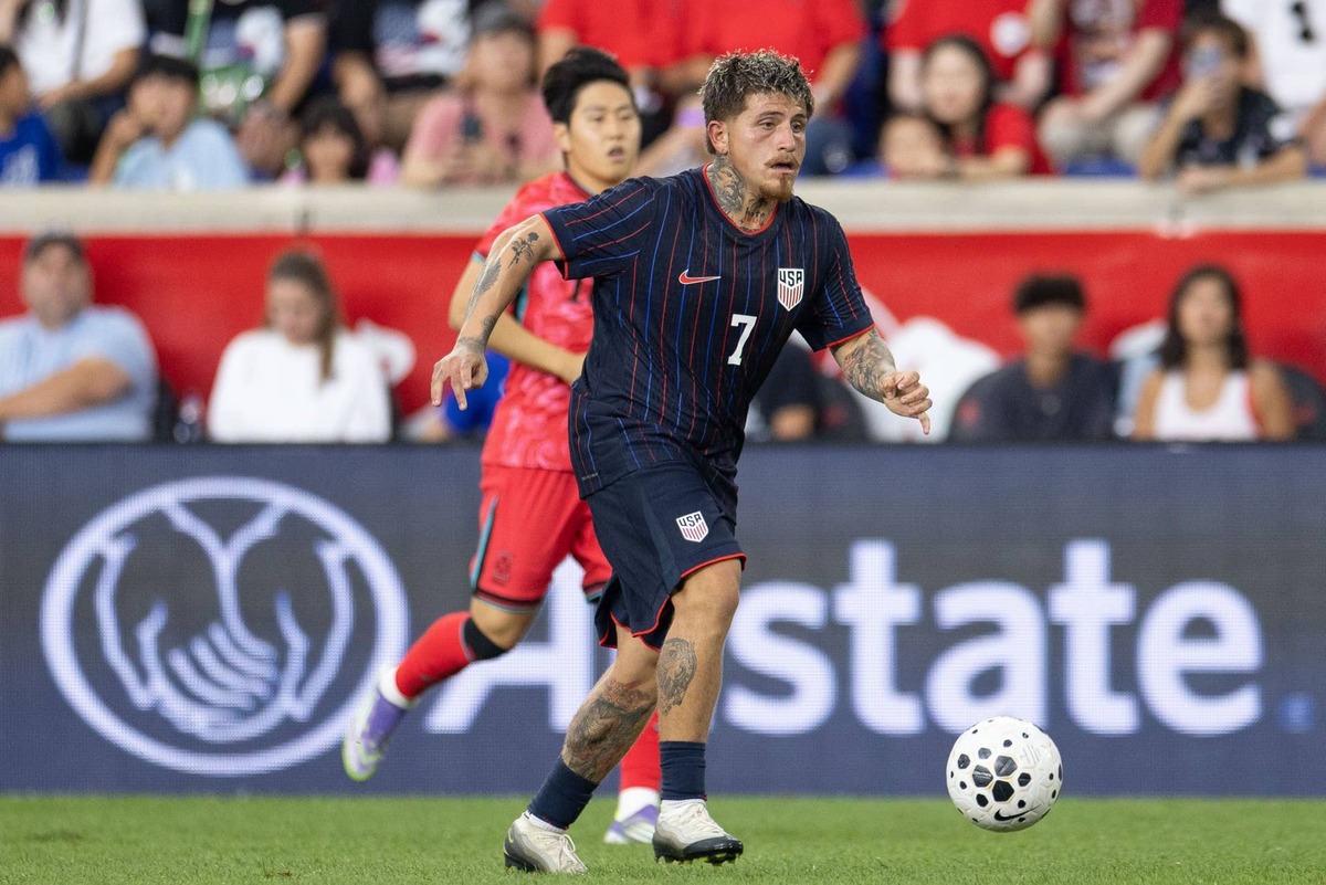  HARRISON, NJ - SEPTEMBER 06: Diego Luna #7 of the United States moves with the ball during a game between Korea and USMNT at Sports Illustrated Park on September 6, 2025 in Harrison, New Jersey. (Photo by John Dorton/ISI Photos/USSF/Getty Images)