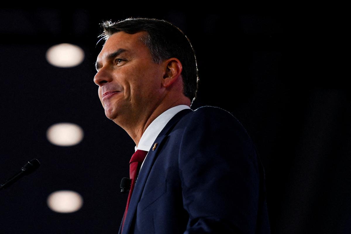 FILE PHOTO: Brazilian senator Flavio Bolsonaro, Brazil's former President Jair Bolsonaro's son, attends the Conservative Political Action Conference (CPAC) USA 2026 at the Gaylord Texan Resort and Convention Center, in Grapevine, Texas, U.S. March 28, 2026.  REUTERS/Callaghan O'Hare//File Photo