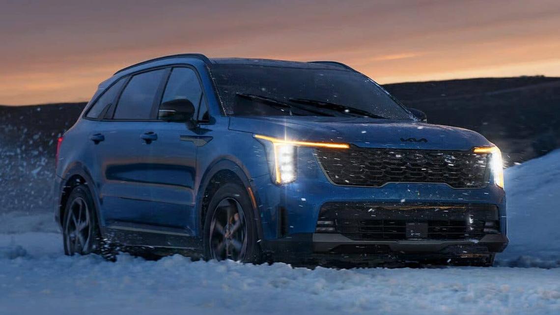 Kia Drops Incredibly Cheap Sorento Lease Offers for May 