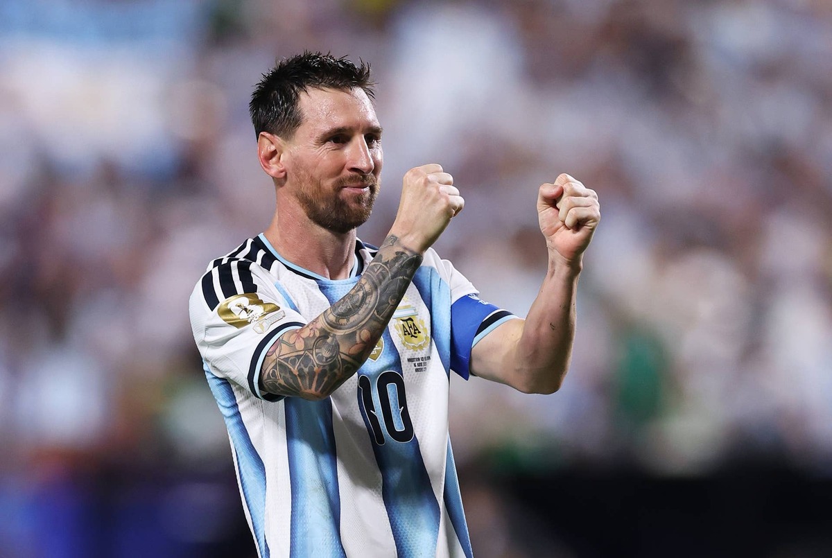  Lionel Messi celebrates scoring his team's third and hat-trick goal during the FIFA World Cup 2026 Group J match between Argentina and Algeria. Photo by Michael Steele/Getty Images