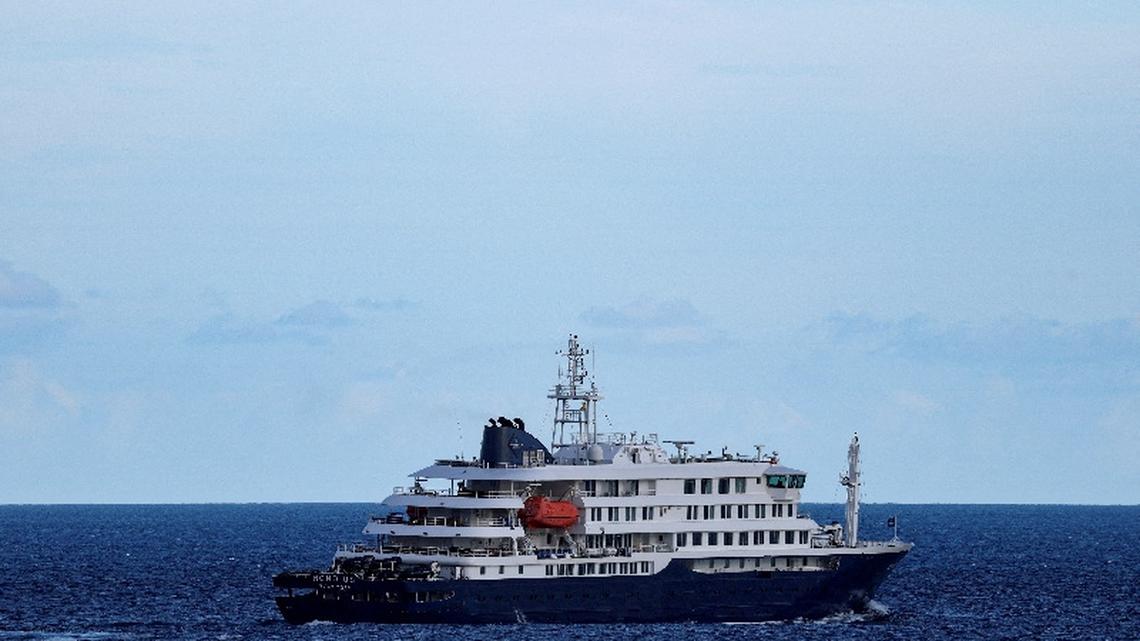 Hantavirus-hit cruise ship due to arrive at Rotterdam port as final destination 