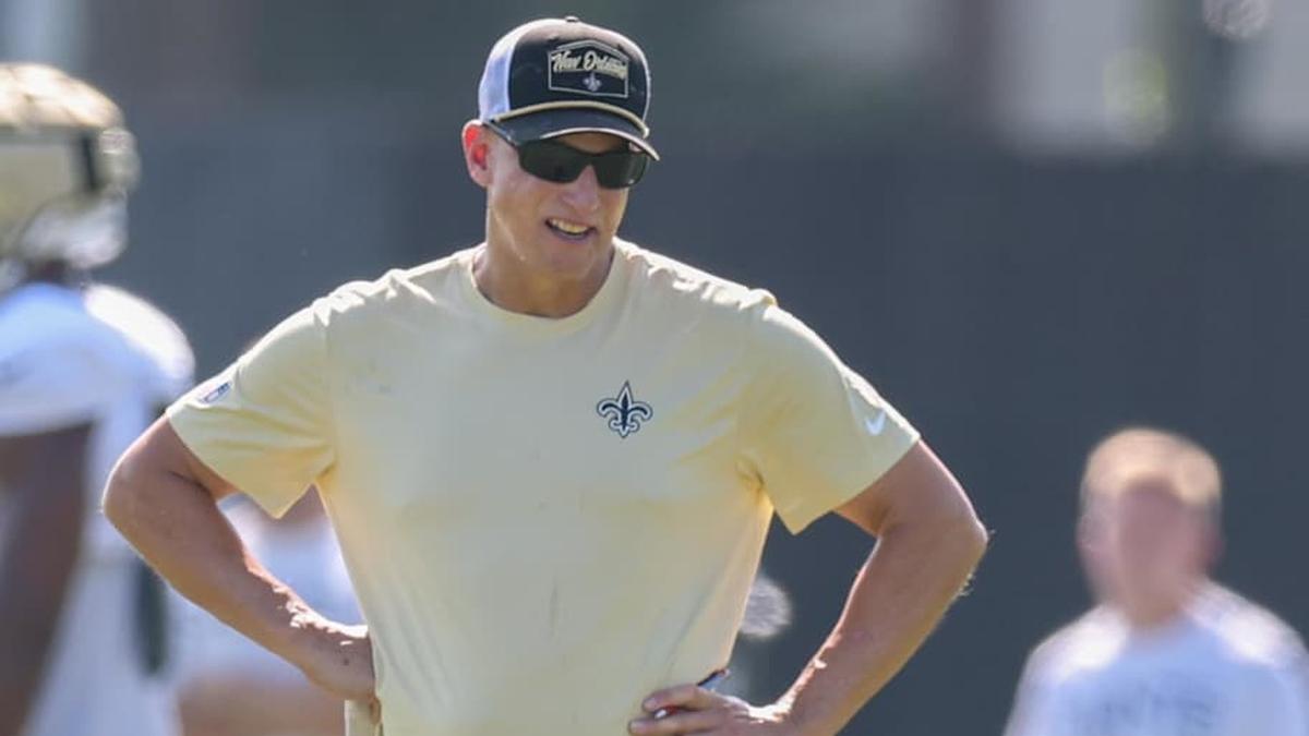  Jul 28, 2025; Metairie, LA, USA; New Orleans Saints offensive coordinator Doug Nussmeier looks on at Ochsner Sports Performance Center. Mandatory Credit: Stephen Lew-Imagn Images | Stephen Lew-Imagn Images 