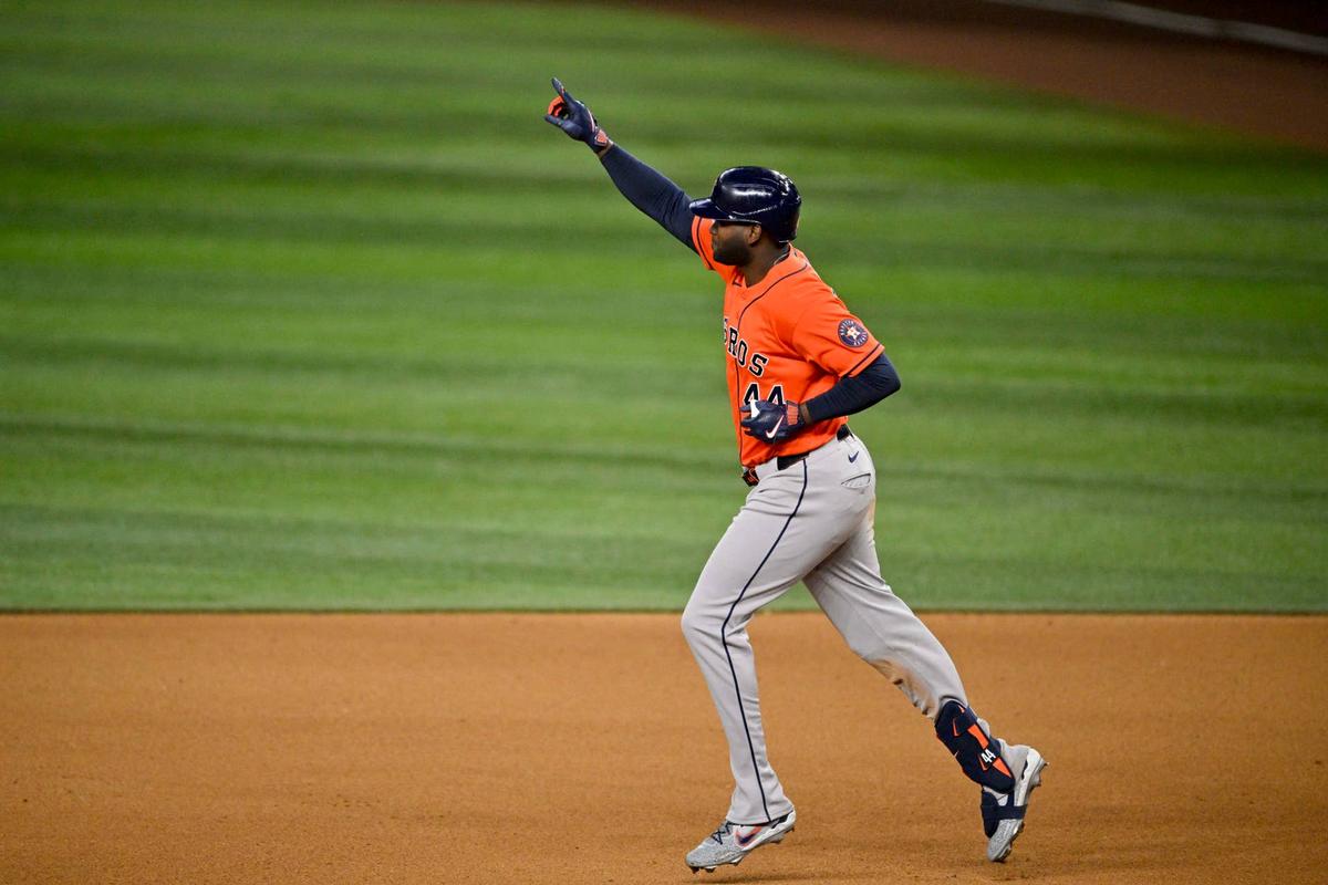  Houston Astros designated hitter Yordan Alvarez (44)