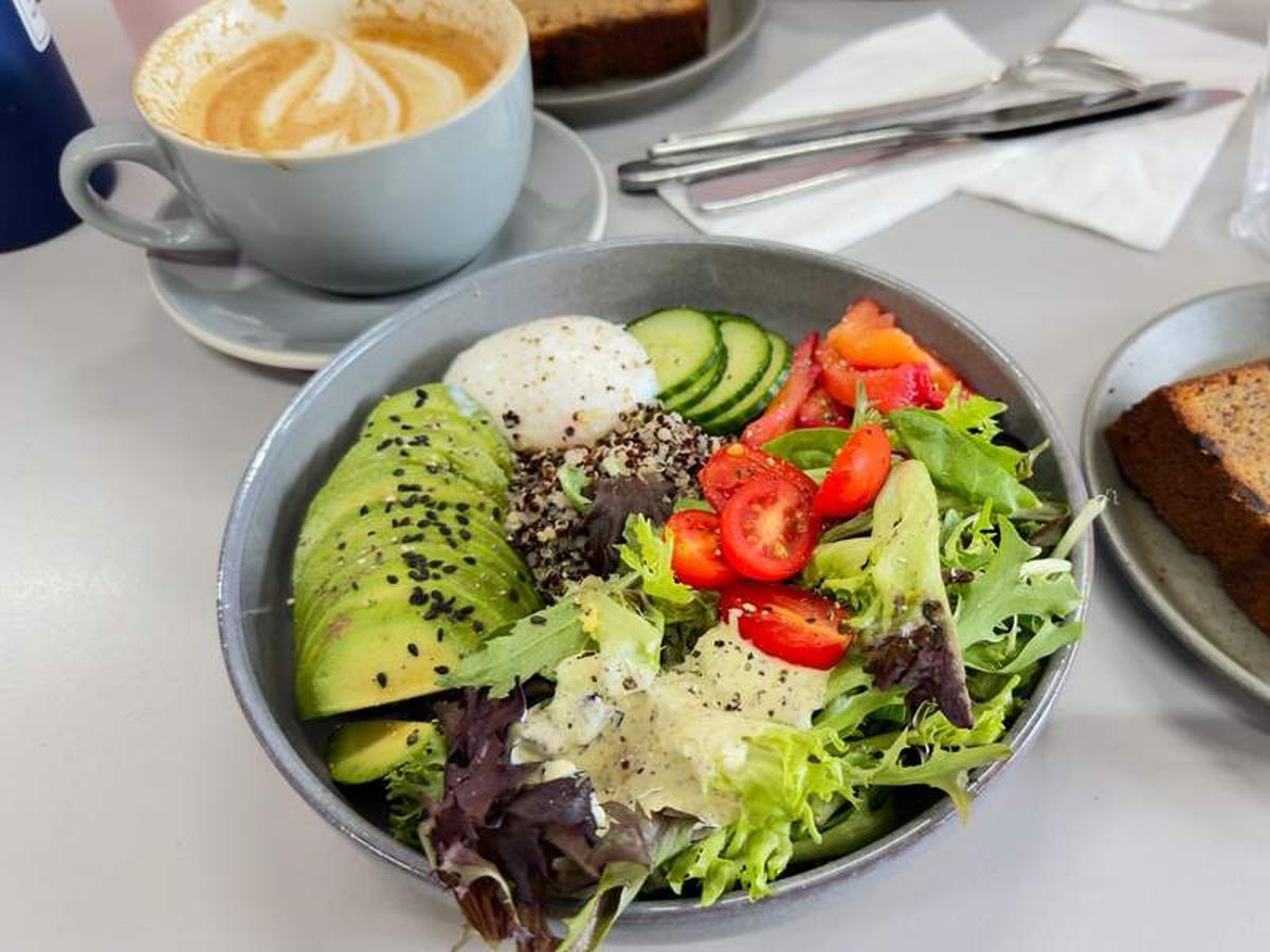  The Breakfast Bowl and cinnamon honey latte at 1oz Coffee in Huntington Beach, CA. Photo credit: Kim Orlando 