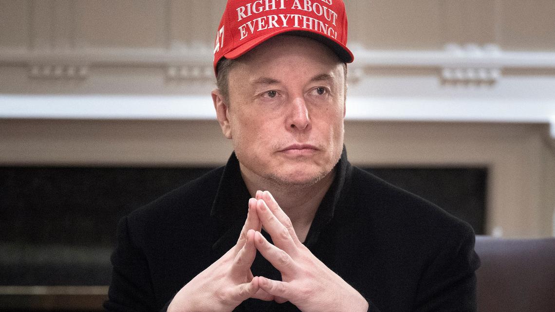 Is another famous billionaire moving to Miami Beach? Elon Musk landed in the bay